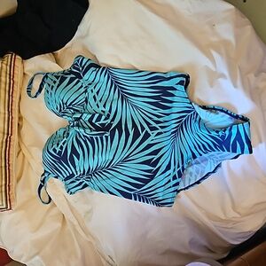Islander 1 piece bathingsuit